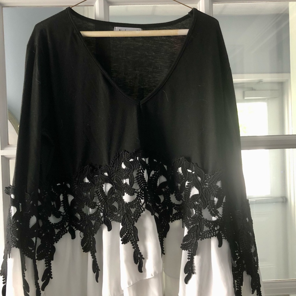 Super Cute and Flowy Long Sleeve Top, Size 18 by Nextmia
